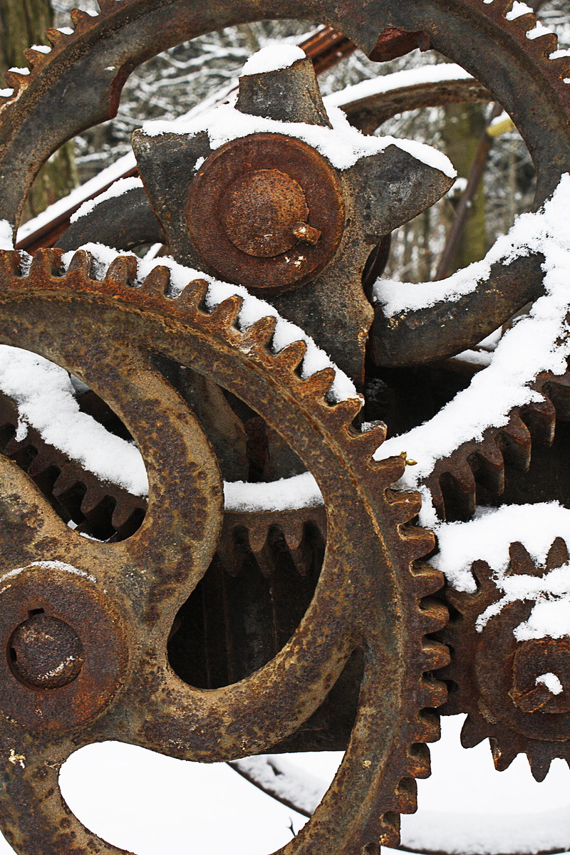 transportation, machinery, tire, Gears, outdoors, nature, Wheels, machine part, Cog, metal industry, decline, no people, Winter, day, 2K, gear, abandoned