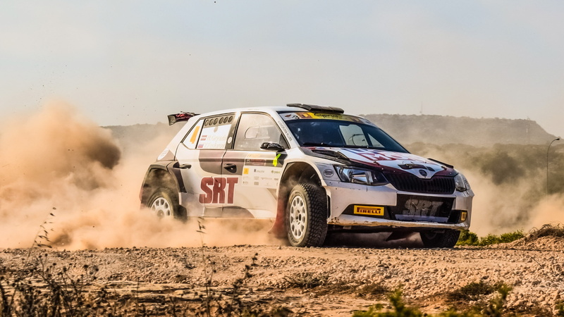 adventure, clear sky, day, Action, smoke - physical structure, car, red, racing, Race, competition, daytime, auto racing, burning, Fast, skoda, old-fashioned