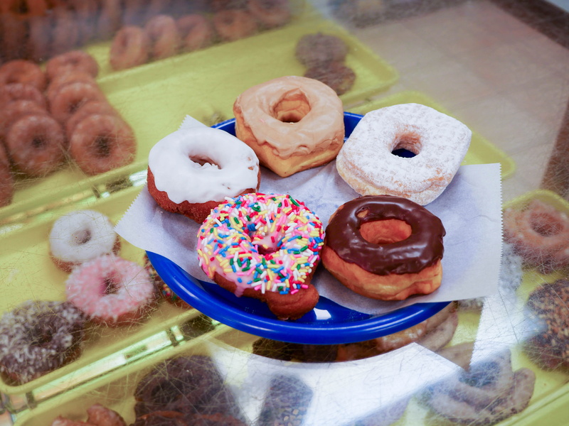 unhealthy eating, close-up, pastry, sugar, food and drink, variation, chocolate, high angle view, bakery, freshness, donuts, five, treat, round, baked pastry item