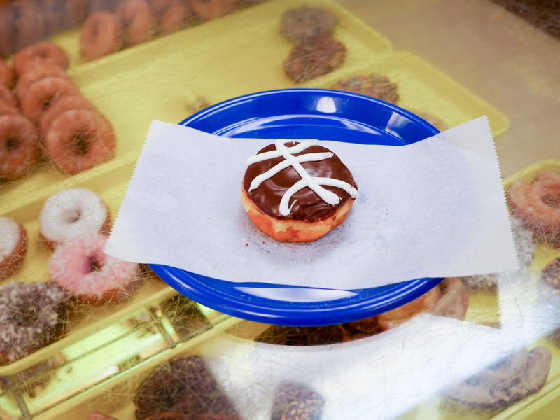 sweet, unhealthy, freshness, close-up, donut, doughnut, fast food, processed meat, crockery, pastry, fun, frosted, snack, food, still life, icing, white