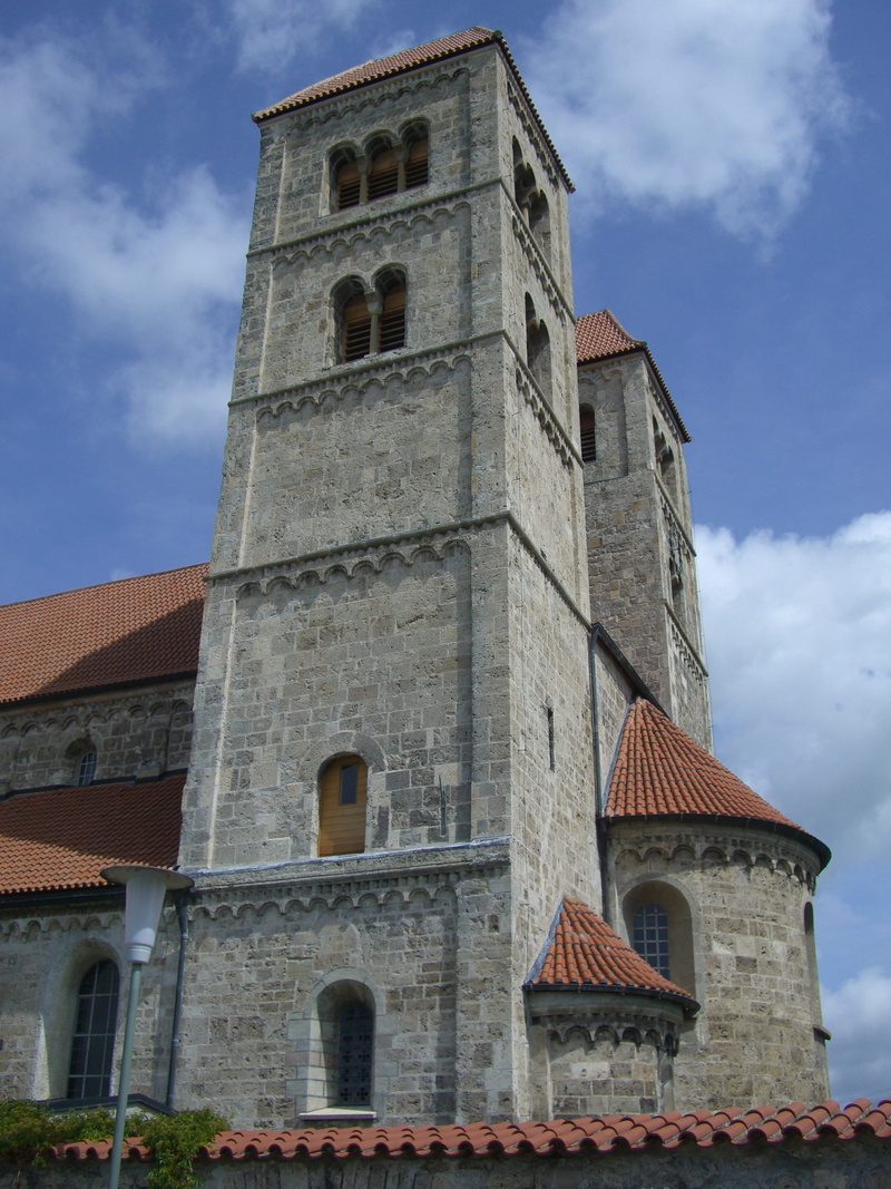 stone construction, architecture And Buildings, cloud - sky, built Structure, romanesque, st, day, St Michael, no people, roof, upper bavaria, building Exterior