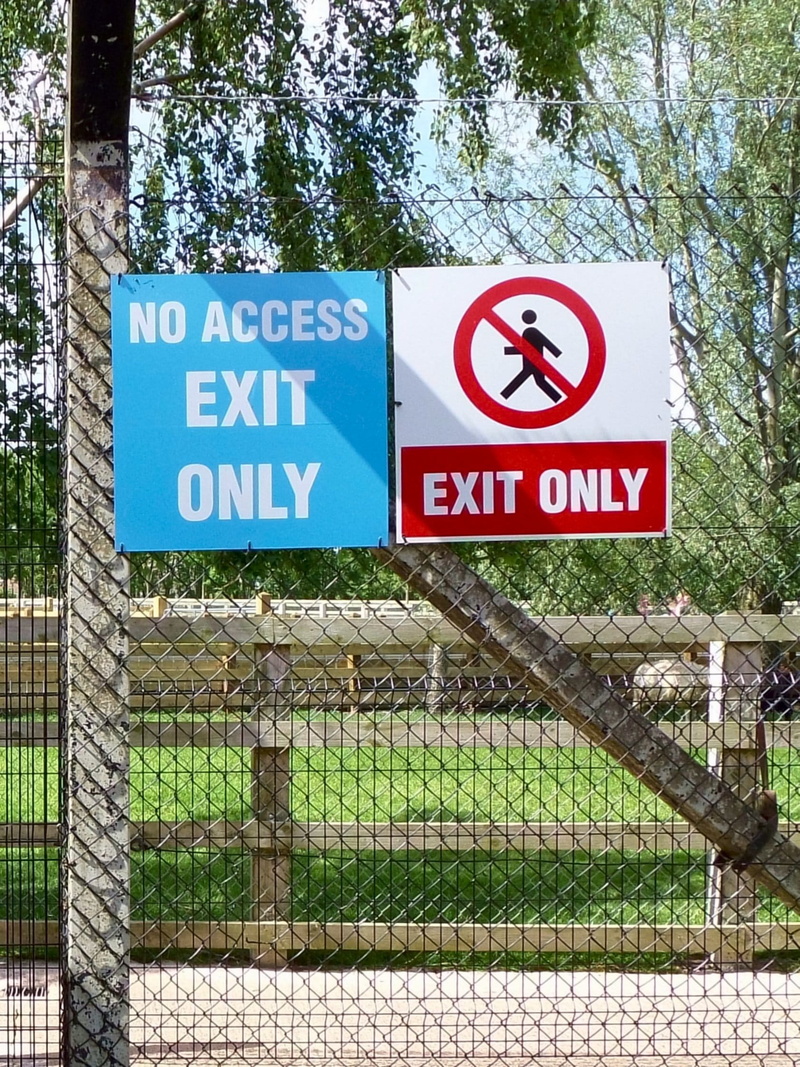 barrier, plant, western script, safety, capital letter, information, information sign, boundary, tree, 1080P, sign, fence, road, communication, nature