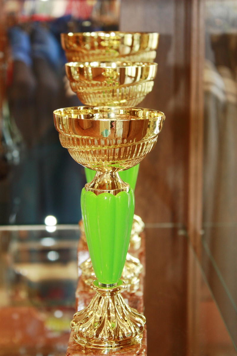 colored, focus on foreground, close-up, illuminated, no people, glass - material, retro, cups, the rivalry, 4K, still life, model, the goblet, reflection