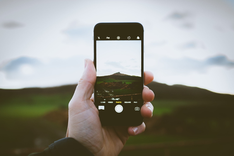 2K, smart phone, wireless technology, mobile phone, phone, green, communication, finger, cloud - sky, photo messaging, touchscreen, photography themes