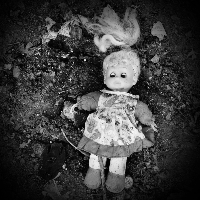 landfil, urban, landfill, offspring, representation, sad, trash, nature, human representation, creativity, 1080P, childhood, vignette, innocence, child