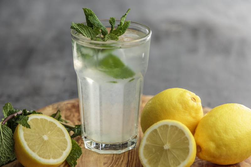 clear, sliced, limes, slice, mint leaf - culinary, beside, garnish, no people, juice, leaf, lemonades, household equipment, 5K, lemonade, cocktail, food