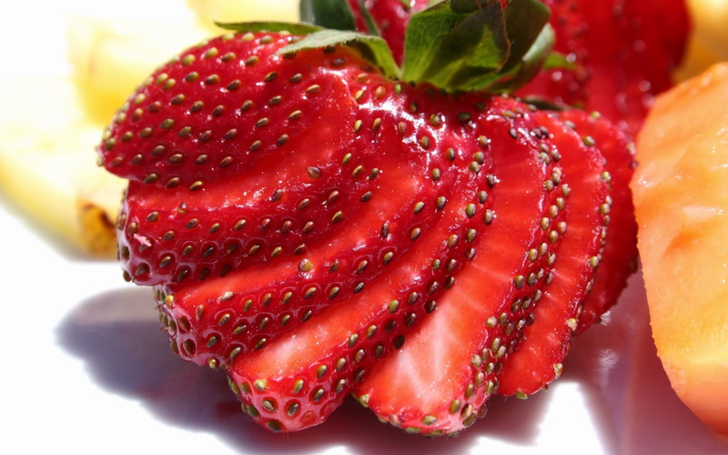 food and drink, dessert, Strawberry, Ripe, healthy eating, Segments, indoors, nature, juicy, sweet food, studio shot, fruit, food, gourmet, red, freshness