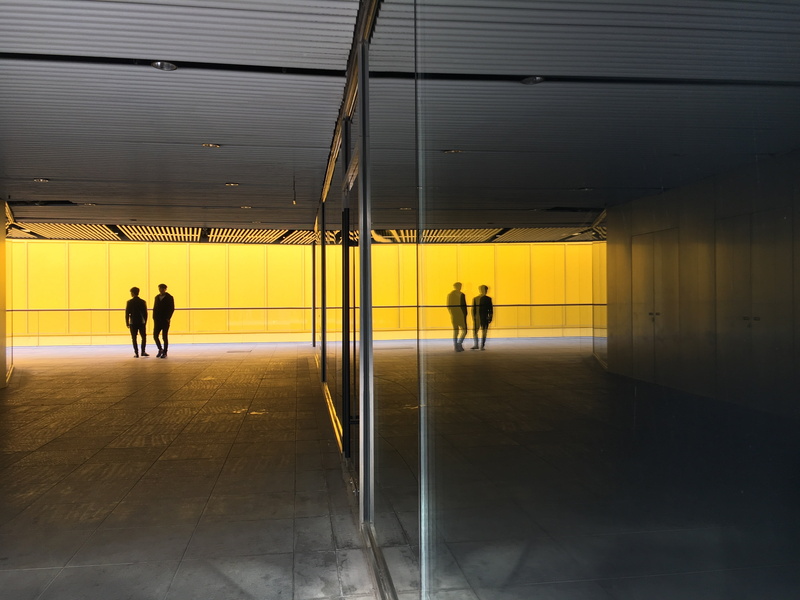 shadow, real people, built structure, people, full length, city, business district, reflection, sanlitun, sunlight, silhouette, dialogue, men, walking
