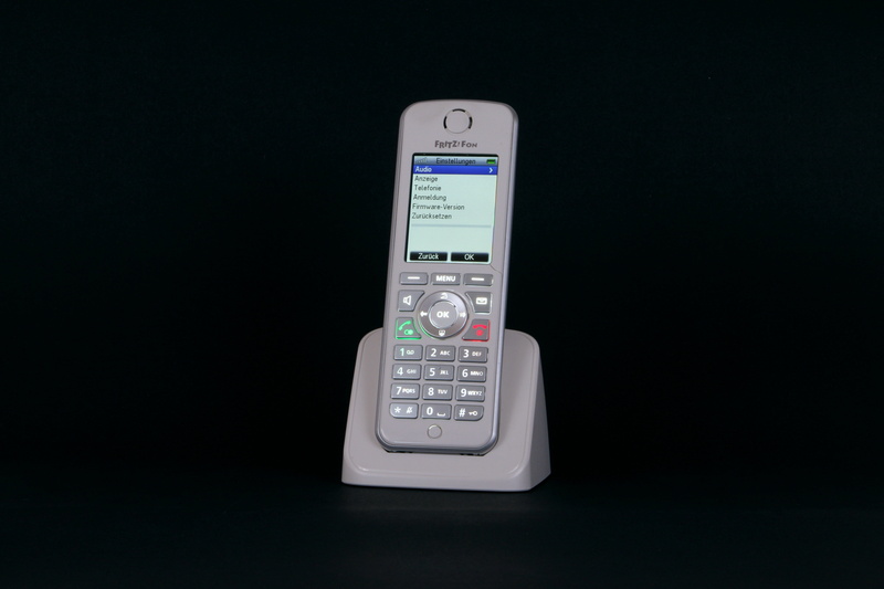 smart phone, keys, telephone, mobile Phone, keypad, digital display, display, cut out, control, communication, 5K, connection, reflection, close-up, black background