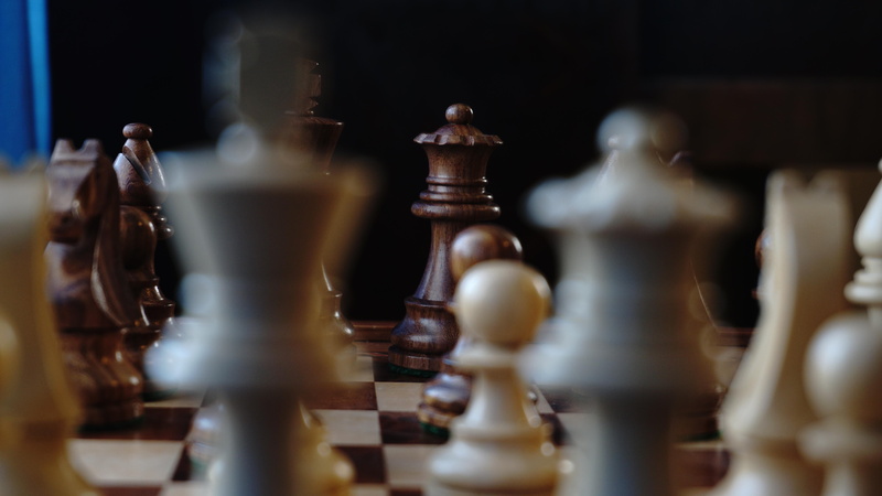 queen - chess piece, relaxation, competition, leisure games, chess piece, chess board, power, leisure activity, arts culture and entertainment, chess, selective focus