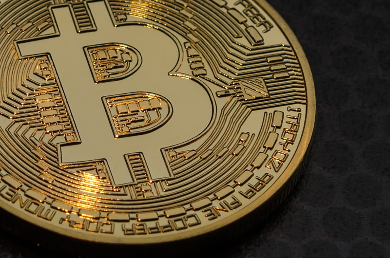 black background, directly above, still life, bitcoin, pattern, number, coin, shape, cryptocurrency, finance, table, 1080P, business, single object, indoors