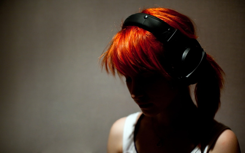 headphones, x, redheads, williams, band, Hayley Williams, art, hayley, hd, singers, girl, celebrity, paramore, wal, people, 720P