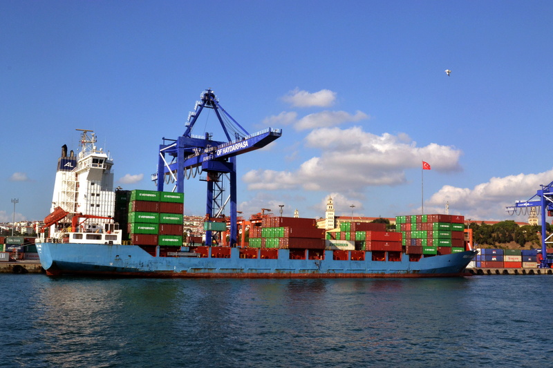 outdoors, industry, freight transportation, cargo container, sea, mode of transportation, commercial dock, machinery, shipping, unloading, port, 4K, water