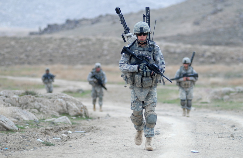 protection, weapon, bears, suit of armor, army, men, clothing, regiment, afghanistan, land, aggression, gun, group of people, day, USA, conflict, government