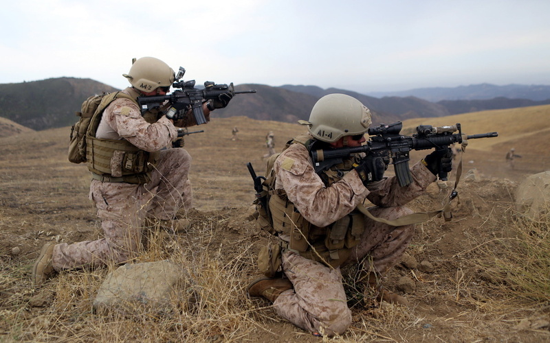 security, rifle, people, soldiers, weapon, two people, adult, uniform, land, armed forces, army, army soldier, weapons, gun, shooting a weapon, day, camouflage