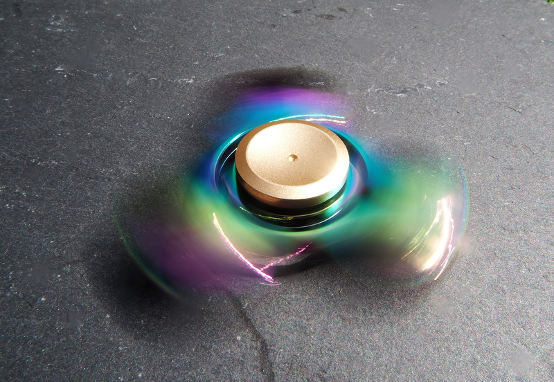 refreshment, ball bearings, fidget spinner, nature, in rotation, motion, turn, trend, movement, single object, spinner, circle, drink, shape, geometric shape