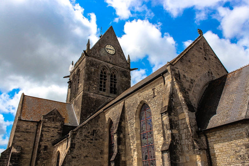 normandie, spire, building, historical, travel, built structure, cloud - sky, normandy, 1080P, building exterior, sky, belief, the past, low angle view