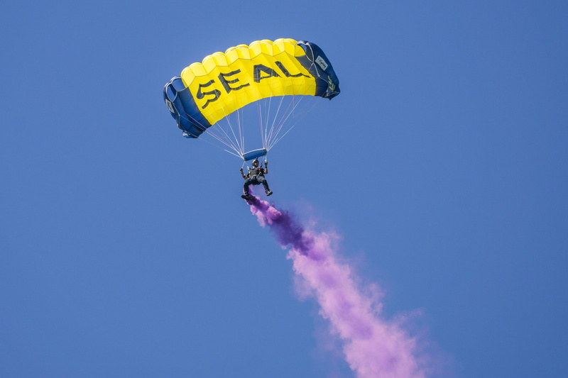 sport, parachuting, navy seal, outdoors, adventure, 4K, low angle view, exhilaration, skydiving, mid-air, motion, parachutist, day, unrecognizable person