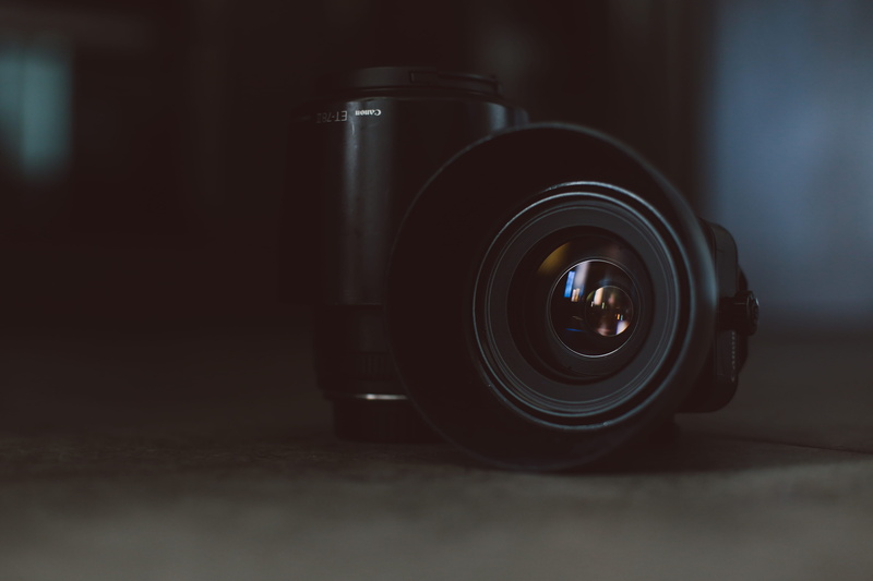 close-up, photographic equipment, lens, focus on foreground, camera - photographic equipment, glass - material, close up, modern, photography themes, indoors