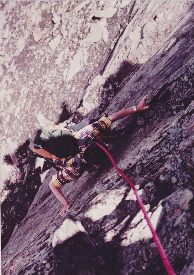 close-up, mountaineering, rock wall, wall, protection, land, climber, climb, high, textured, rock, focus on foreground, backup, switzerland, no people