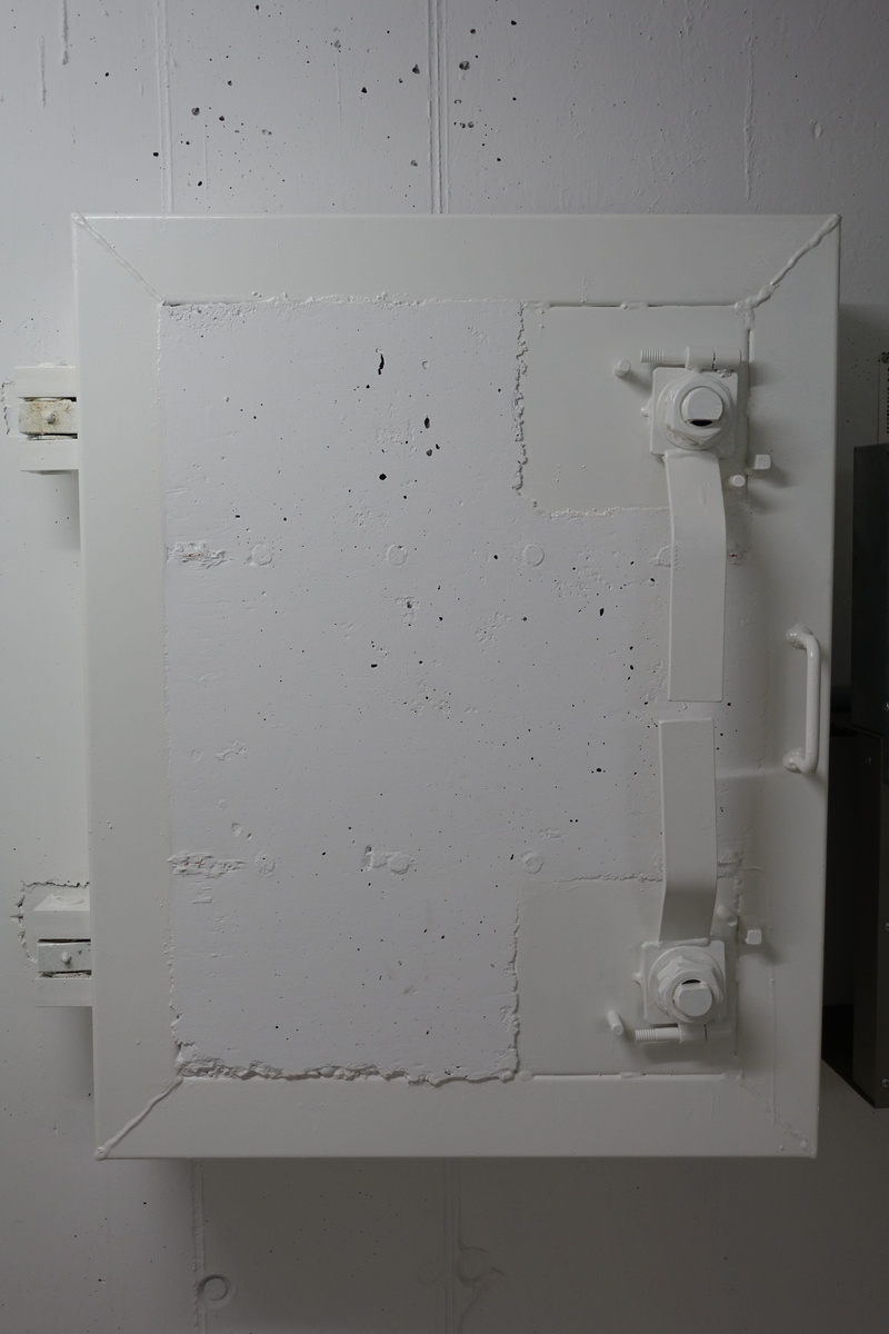 domestic room, 5K, vault door, still life, close-up, wall - building feature, sink, communication, entrance, white color, solid, bunker, steel, home interior