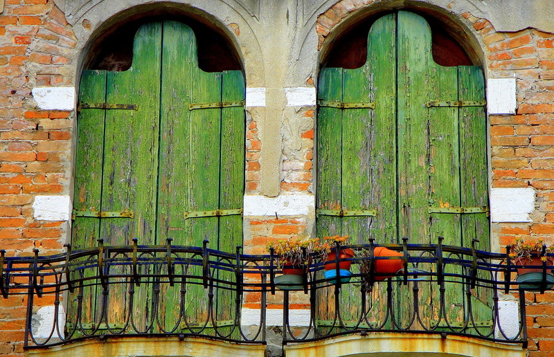 colorful, weathered, outdoor, no people, closed, tourism, Architecture, house, reflection, venice, arch, window, exterior, wall - building feature, italian