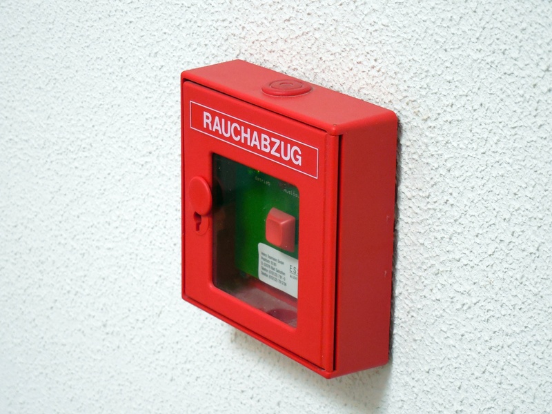 fire, burn, button, sign, brand, smoke, close-up, disc, red, fire fighting, emergency equipment, container, german, wall - building feature, alarm, flue
