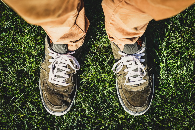 high angle view, human Leg, real people, sports Shoe, human body part, feet, body part, s, outdoors, shoe, low section, man, one man only, standing, Overhead
