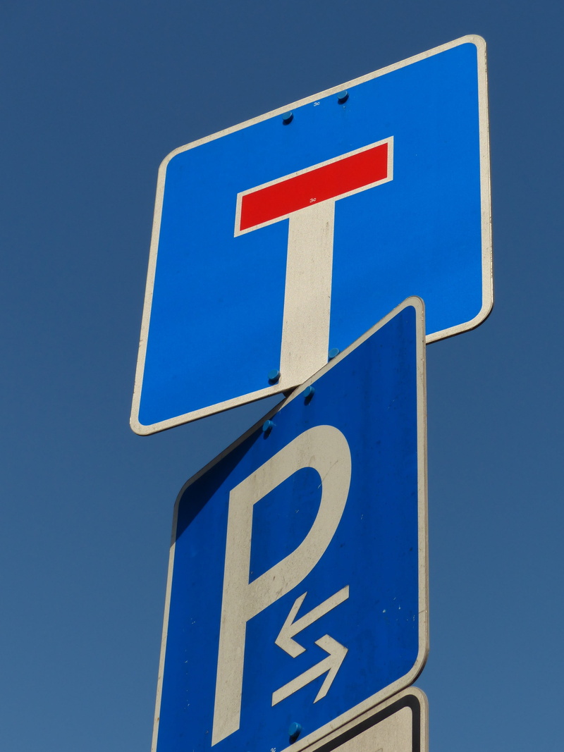 parking sign, rules of the road, information, road Sign, day, no people, guidance, information symbol, white color, road, park zone, rule, communication