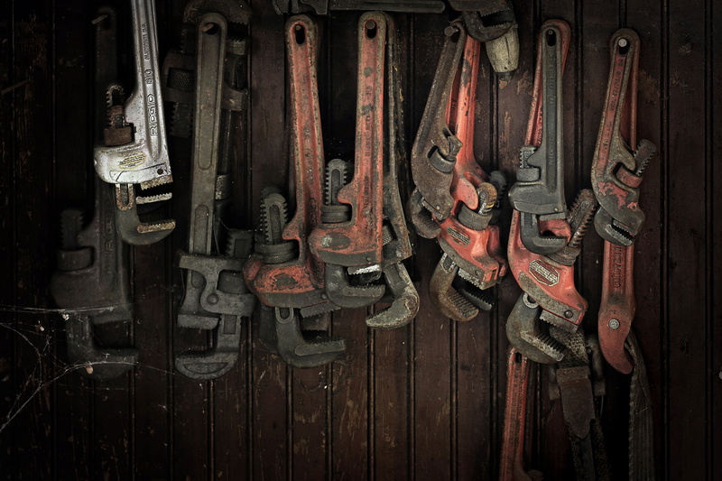 2K, wrenches, workshop, background