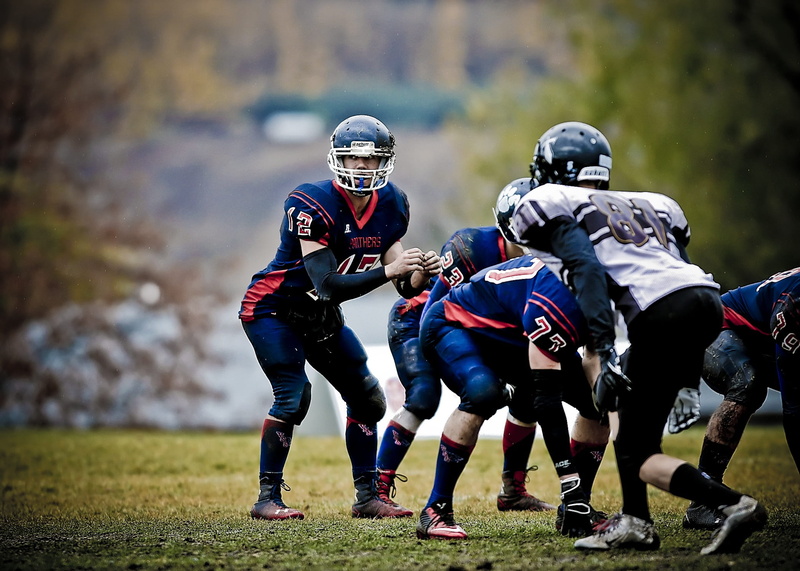 group of people, quarterback, muddy, american football field, full length, competitive, sports equipment, challenge, sports team, football player, real people