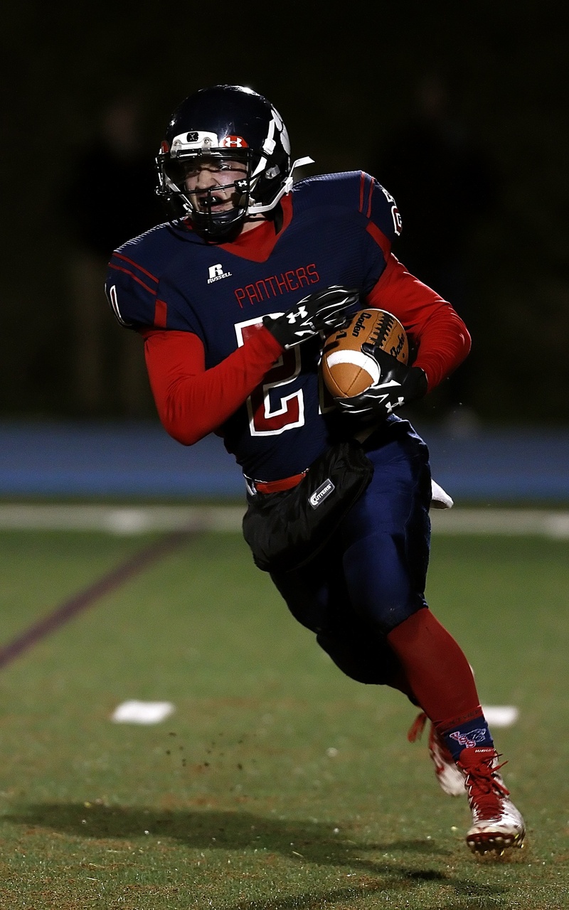 american football - sport, player, american football - ball, kick return, men, headwear, people, sports helmet, playoffs, team leader, 1080P, american football player