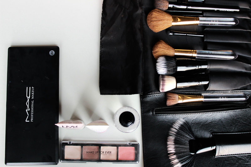 indoors, black color, still life, in a row, pen, collection, directly above, makeup forever, brushes, multi colored, variation, organization, order, choice