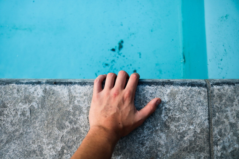 concrete floor, s, pool, floor, real people, personal perspective, one person, human limb, outdoors, concrete surface, day, lifestyles, swimming pool, 5K