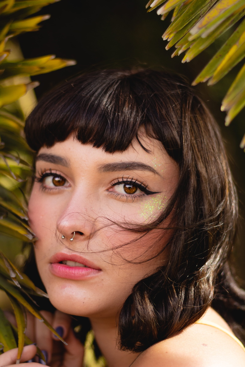 headshot, real people, hairstyle, wear, portrait, skin, leisure activity, photoshoot, young women, beauty, lady, person, female, looking at camera, attractive