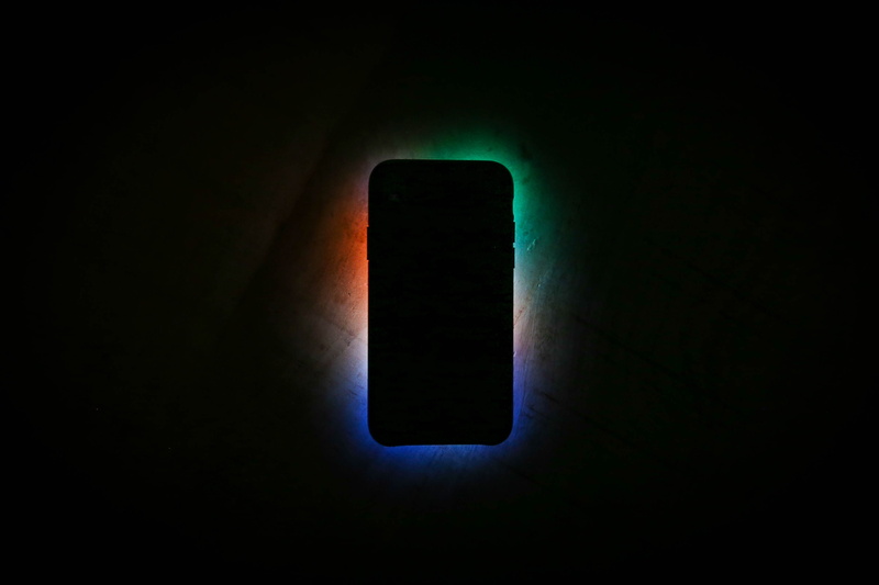 phone, mobile phone, technology, closeup, mystery, close-up, photo, black, dark, silhouette, copy space, darkroom, communication, sign, black background