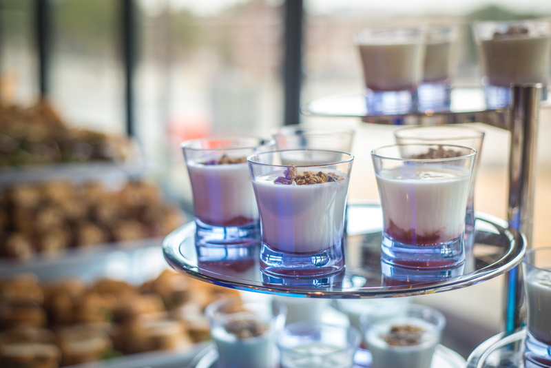 sale, close-up, indoors, 5K, coffee, focus on foreground, transaction, drink, sweet, delicious, transparent, nutrition, dessert, restaurant, milk, table