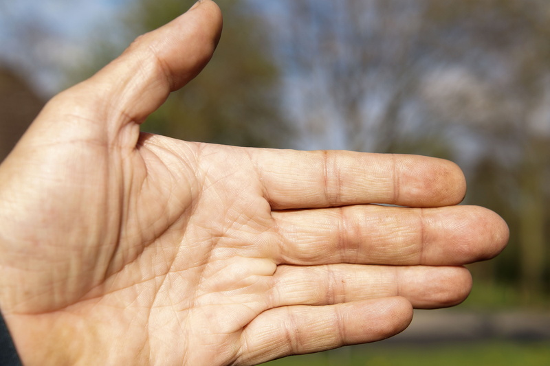focus on foreground, adult, left, human hand, wrinkled, human skin, finger, men, close-up, human, hand, force, leading the way, holding, one person, skin