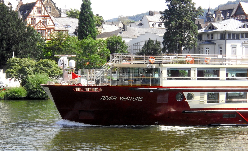mode of transportation, tourism, text, building, nautical vessel, red, mosel, travel, waterfront, ship, canal, built structure, restaurant ship, river venture