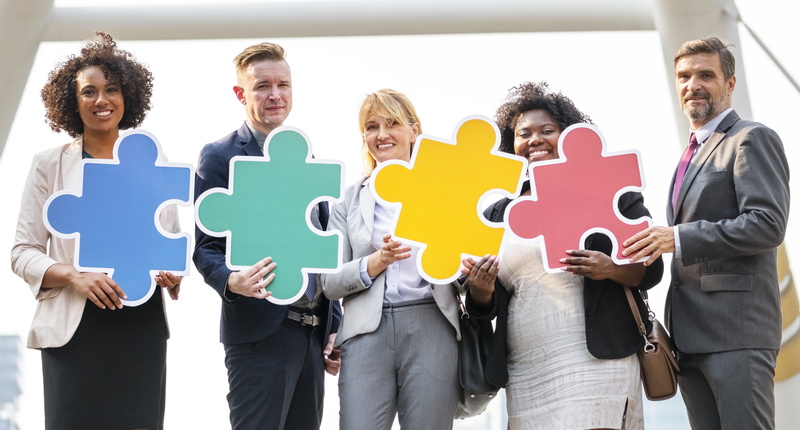 colorful, black, city, businesswomen, african american, holding, smiling, indoors, connection, chongnonsi, downtown, businessman, connecting, men, corporate business