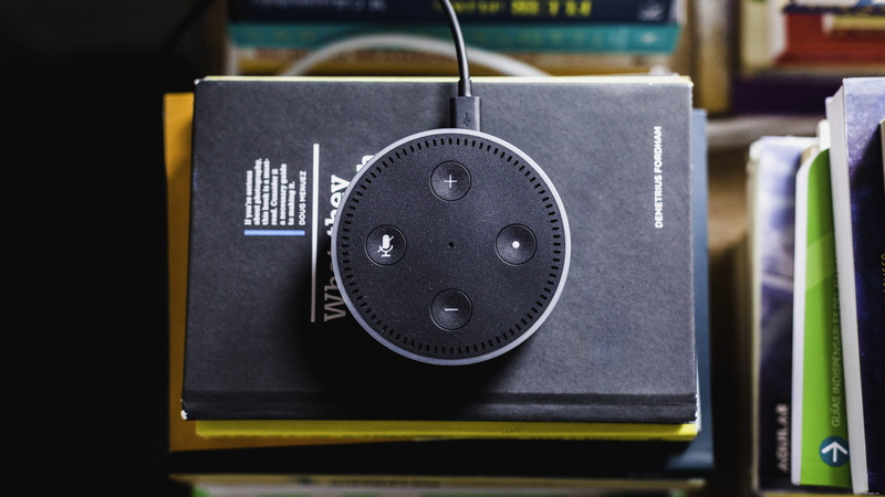 amazon, creativity, camera - photographic equipment, black, nd, book, photography themes, no people, focus on foreground, indoors, tech, industry, equipment