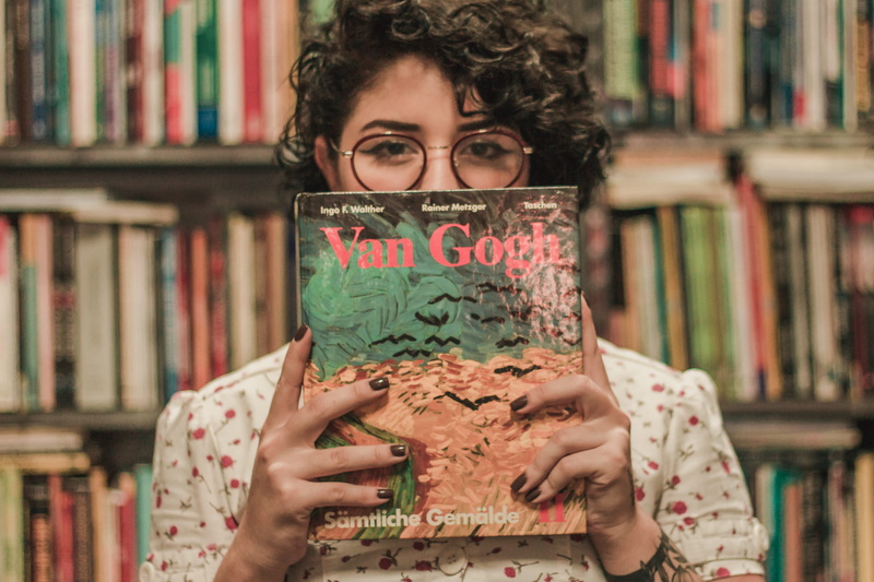 bookshelf, glasses, portrait, eyeglasses, bookstore, study, shallow, communication, book series, book, book stack, reading, focus on foreground, wisdom