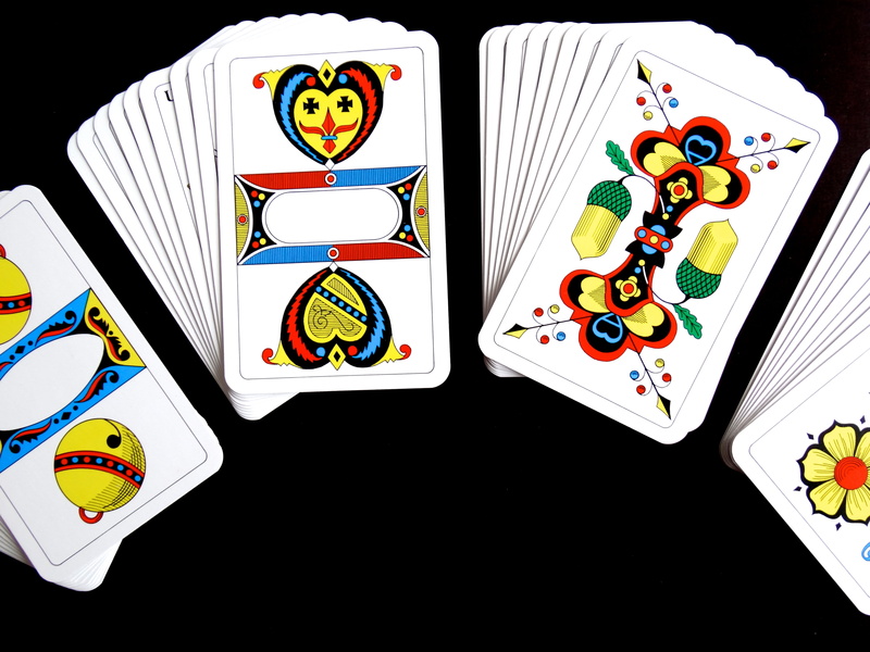 still life, representation, arts culture and entertainment, close-up, lose, creativity, table, human representation, relaxation, indoors, play, jass cards