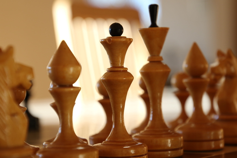 match, 5K, relaxation, strategy, lose, knight - chess piece, challenge, king, focus on foreground, competition, king - chess piece, chess piece, queen