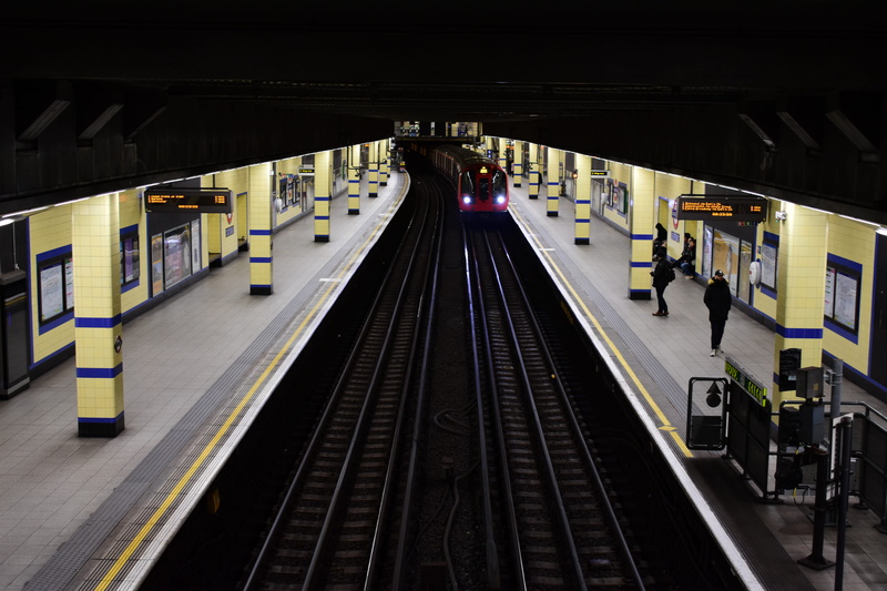 tracks, light, built structure, railroad station platform, england, view, train, railroad track, top, architectural column, direction, diminishing perspective