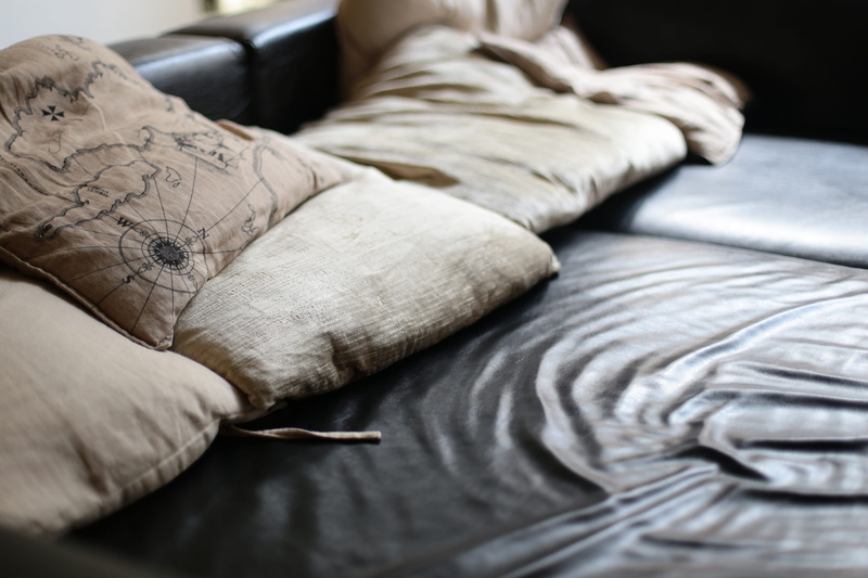 selective focus, furniture, domestic room, craft, pattern, people, tattoo, bed, nobody, beige, art and craft, soft, indoor, interior, decorative, home