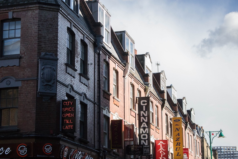 nature, united kingdom, shoreditch, western script, building exterior, city, london, architecture, in a row, window, brick lane, cloud - sky, communication