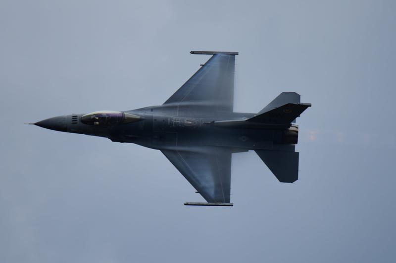 2K, speed, mode of transportation, demonstration team, on the move, stealth, copy space, airshow, fighting falcon, transportation, air vehicle, aircraft