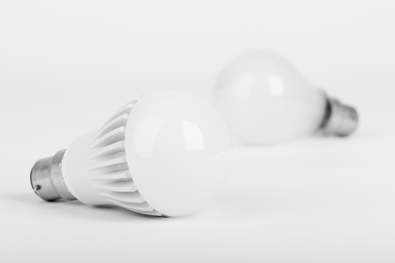 glass, still life, copy space, two, fluorescent, dose, medicine, glass - material, indoors, light, no people, 1080P, lamp, focus on foreground, simplicity