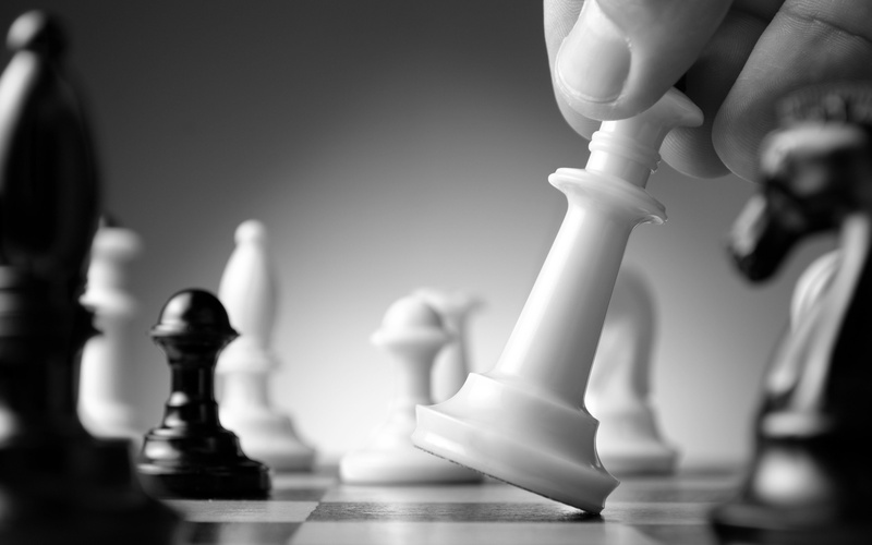 macro, Fingers, closeup, Pawns, Chess, Checkered, 4K, Depth Of Field, monochrome